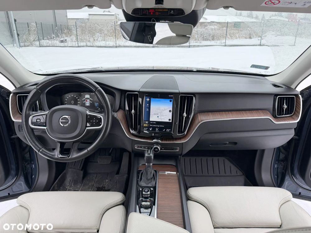 Volvo XC 60 D5 AWD Inscription - 7