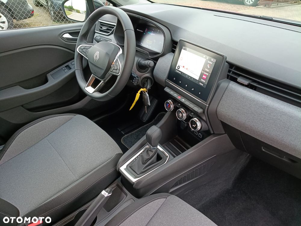 Renault Clio - 17