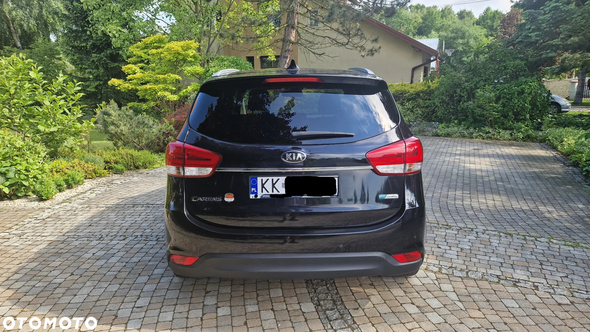 Kia Carens - 3