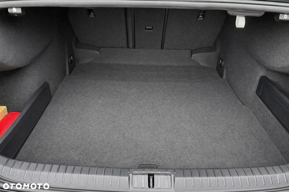 Volkswagen Passat - 20