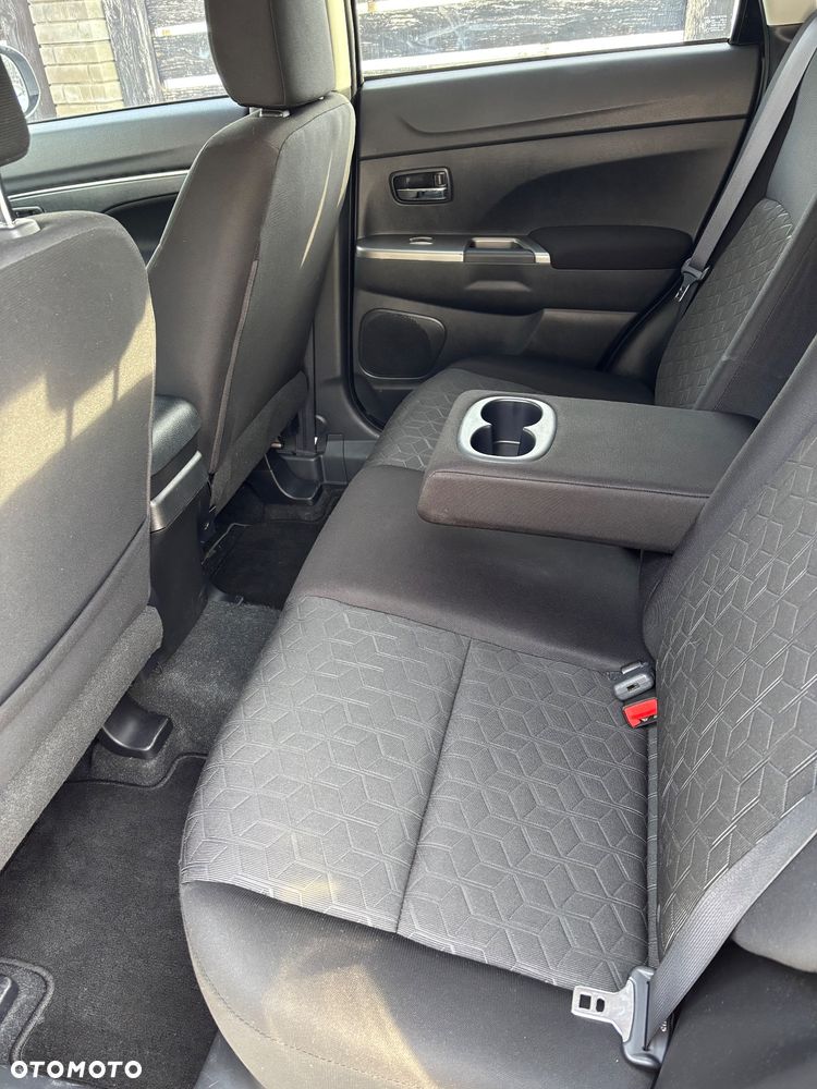 Mitsubishi ASX 2.0 4WD CVT Intro Edition+ - 21