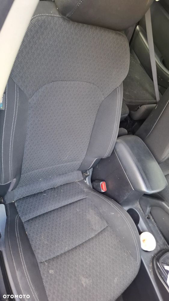 Kia Carens - 17