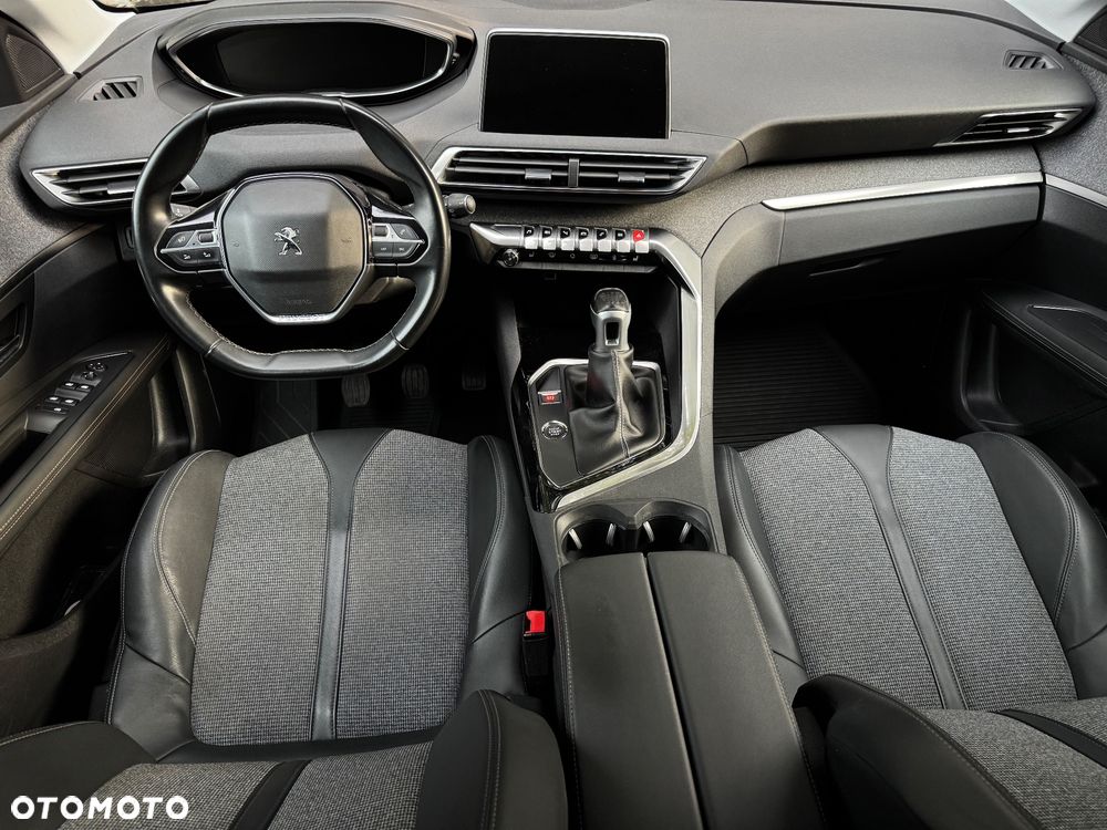 Peugeot 3008 - 13