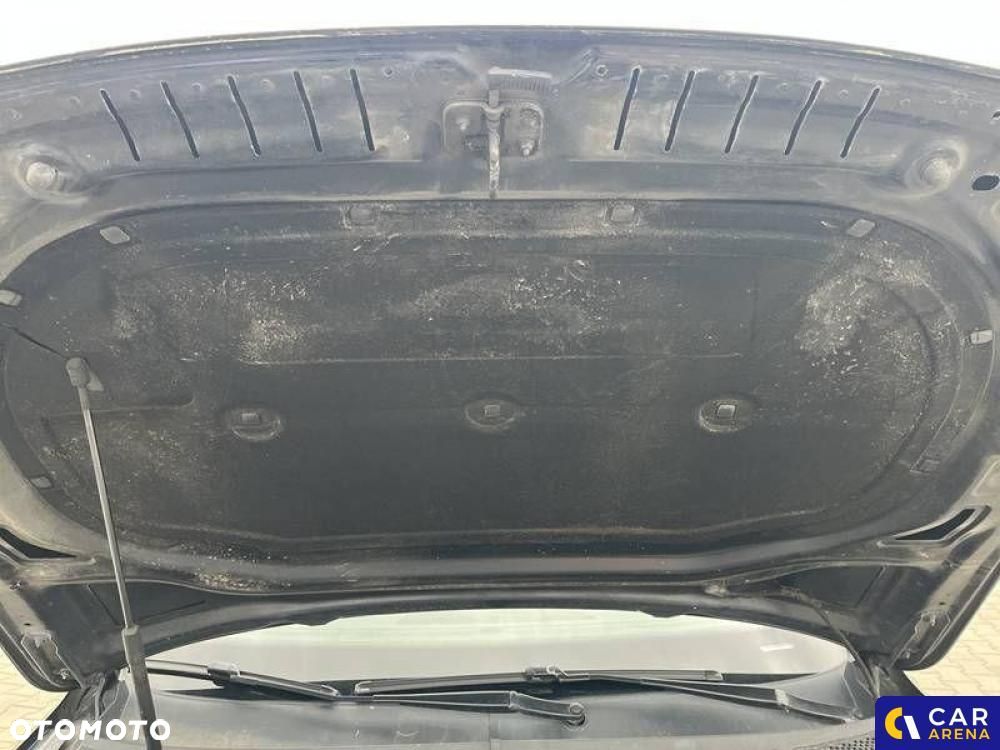 Volkswagen Passat - 18