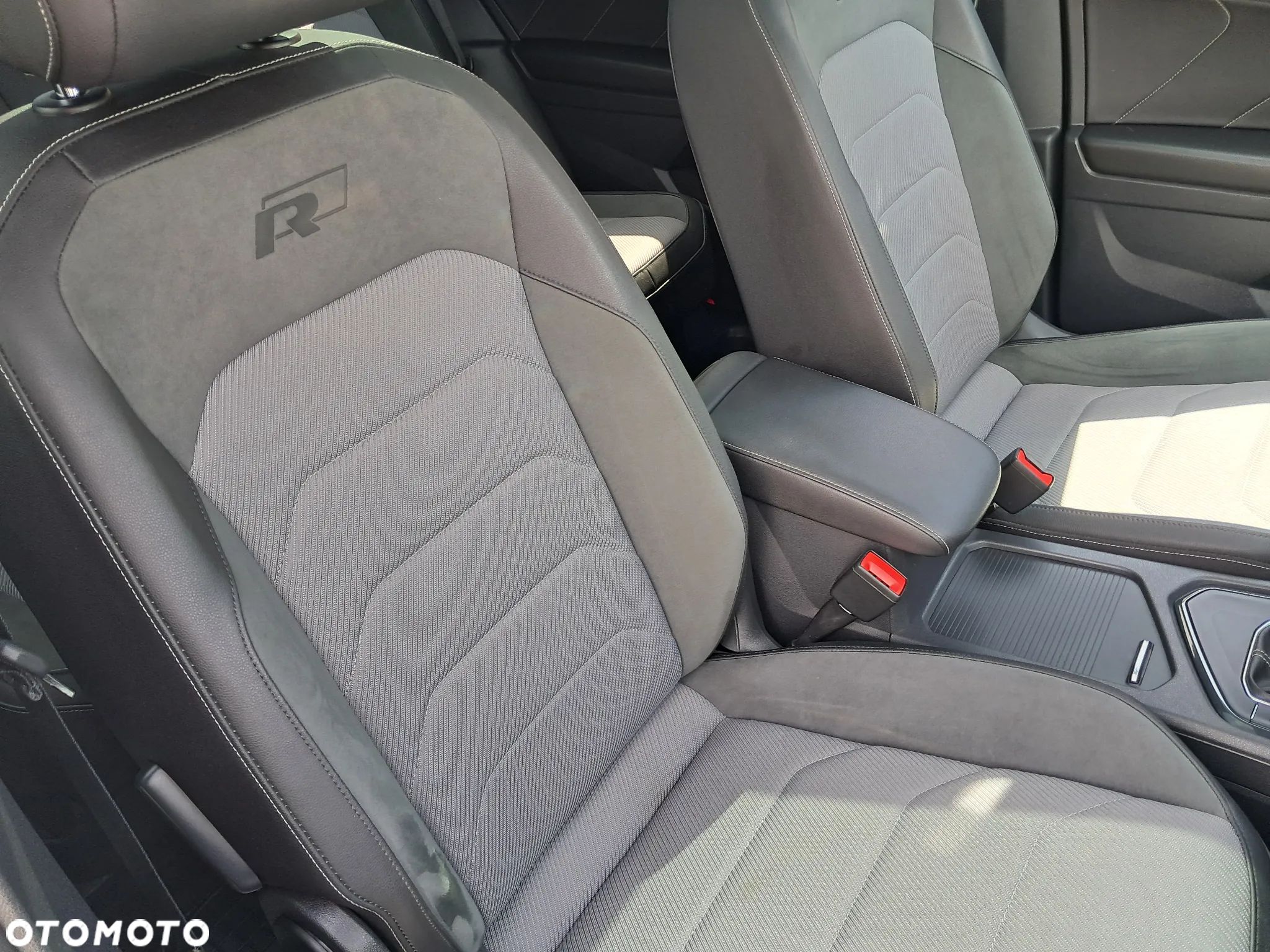 Volkswagen Tiguan Allspace 2.0 TDI SCR Comfortline - 13