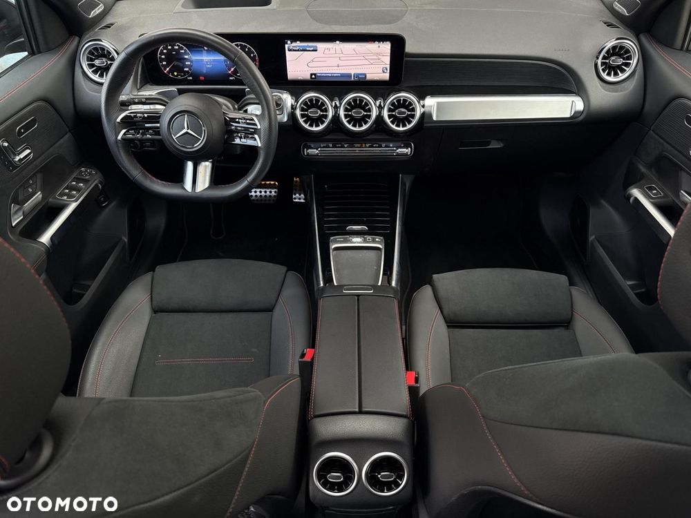 Mercedes-Benz GLB - 18