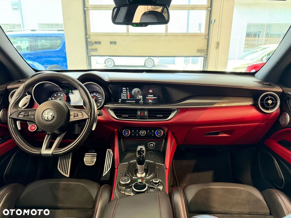 Alfa Romeo Stelvio 2.9 V6 Bi-Turbo Quadrifoglio Q4 - 14