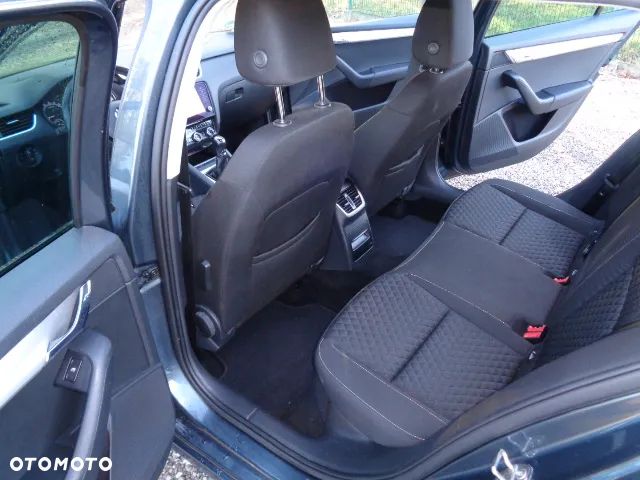 Skoda Octavia 2.0 TDI 4x4 Drive - 10