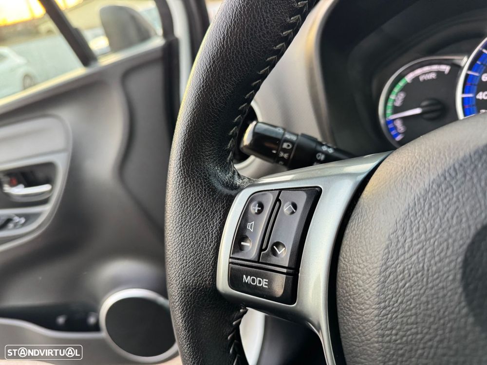 Toyota Yaris 1.5 HSD Comfort - 20