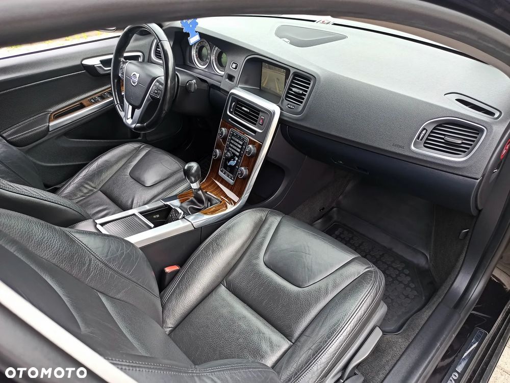 Volvo S60 D3 Summum - 12