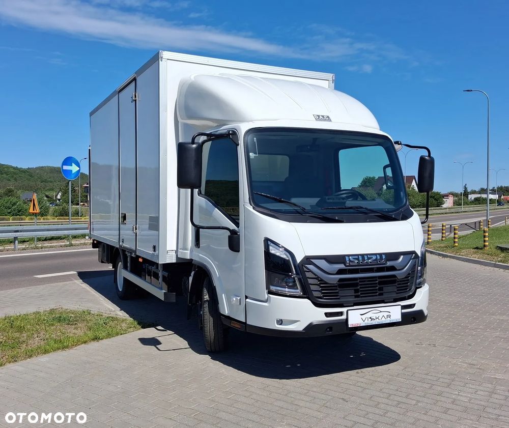 Isuzu M27H kontener z windą - 6