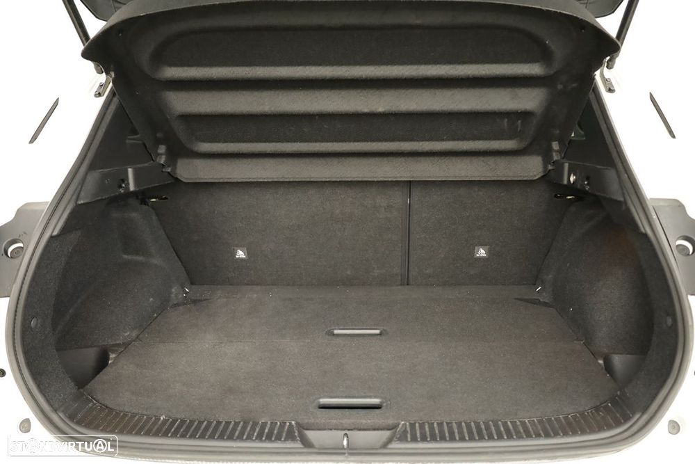 Nissan Qashqai 1.3 DIG-T N-Connecta LED Xtronic - 23