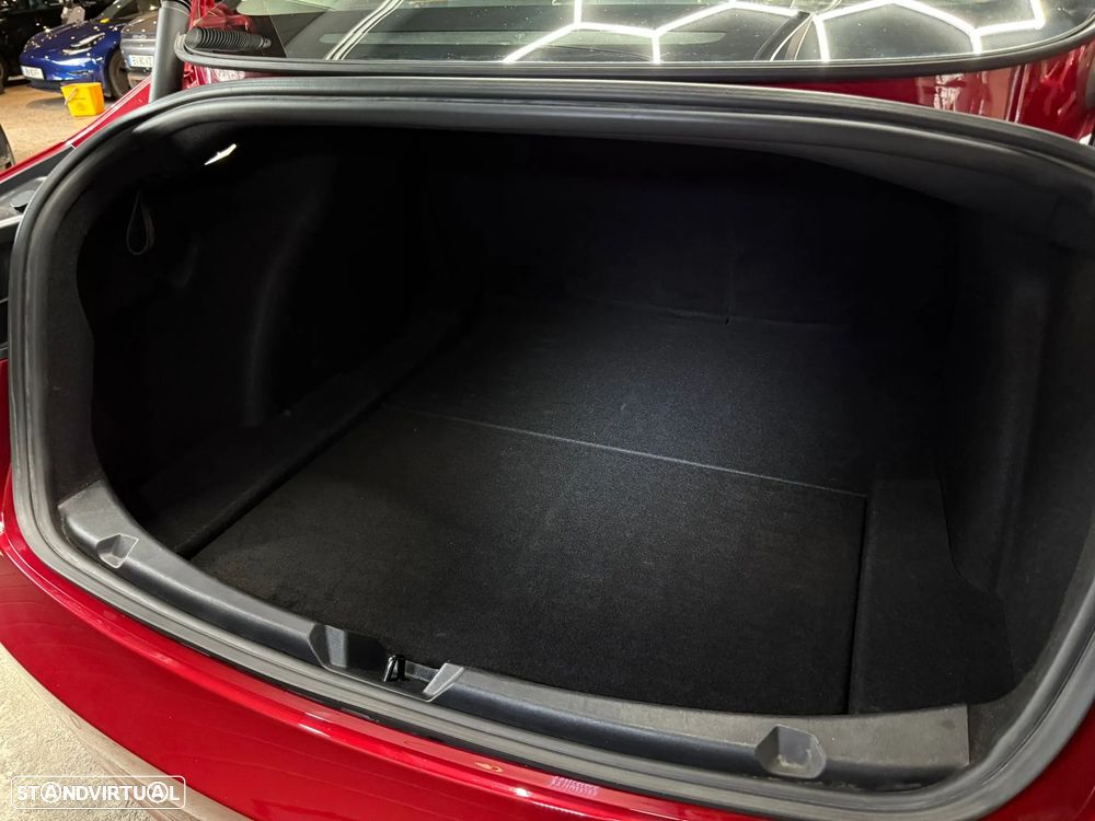 Tesla Model 3 Long-Range Dual Motor AWD - 23