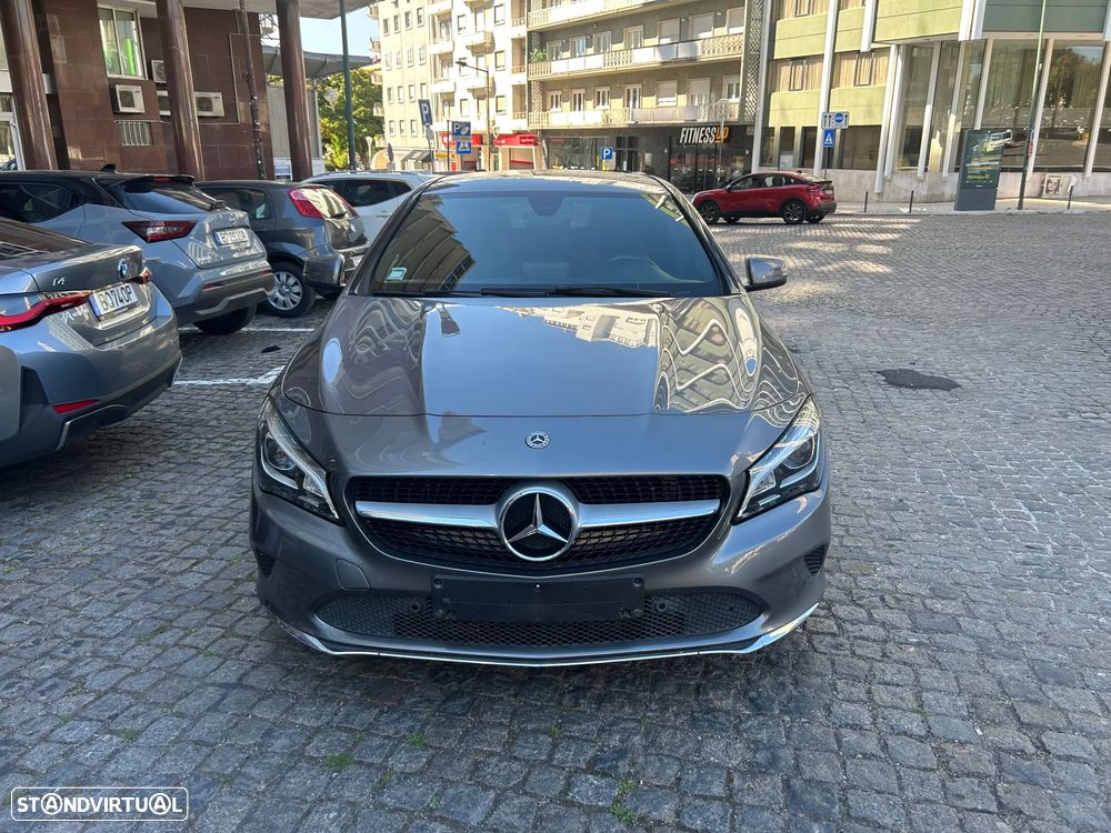 Mercedes-Benz CLA 180 d Urban - 3