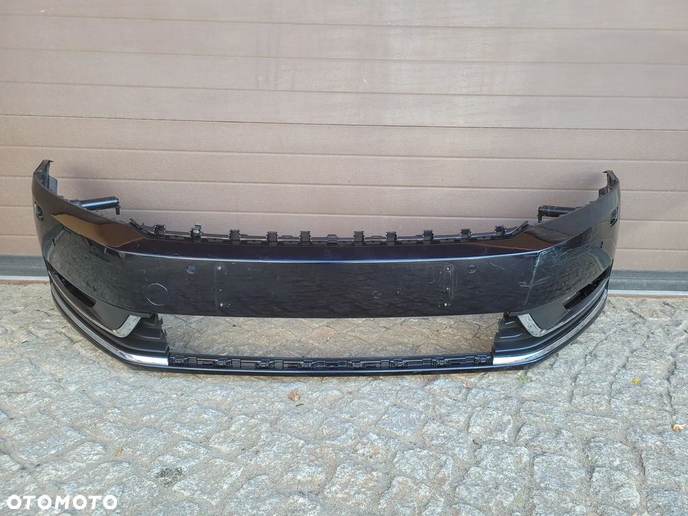 ZDERZAK PRZEDNI PRZÓD VW PASSAT B7 LC9X SPRYSKIWACZE KRATKI - 2