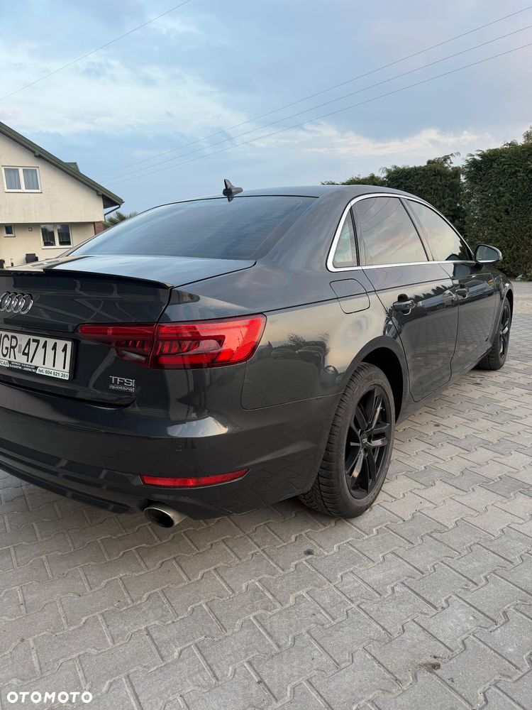 Audi A4 Limousine - 8