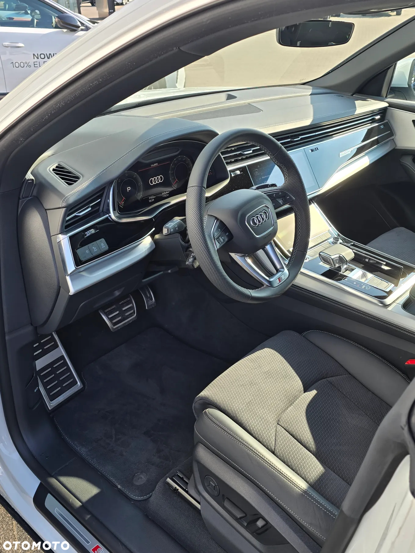 Audi Q8 - 8