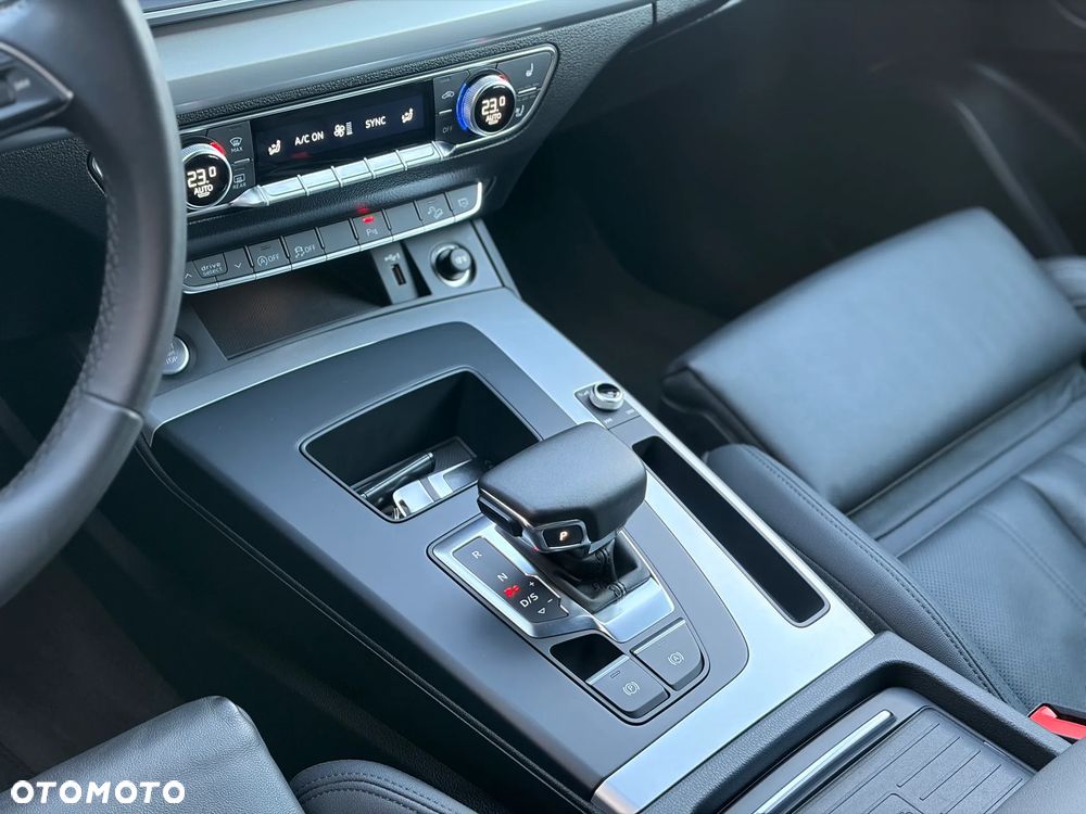 Audi Q5 Sportback - 16