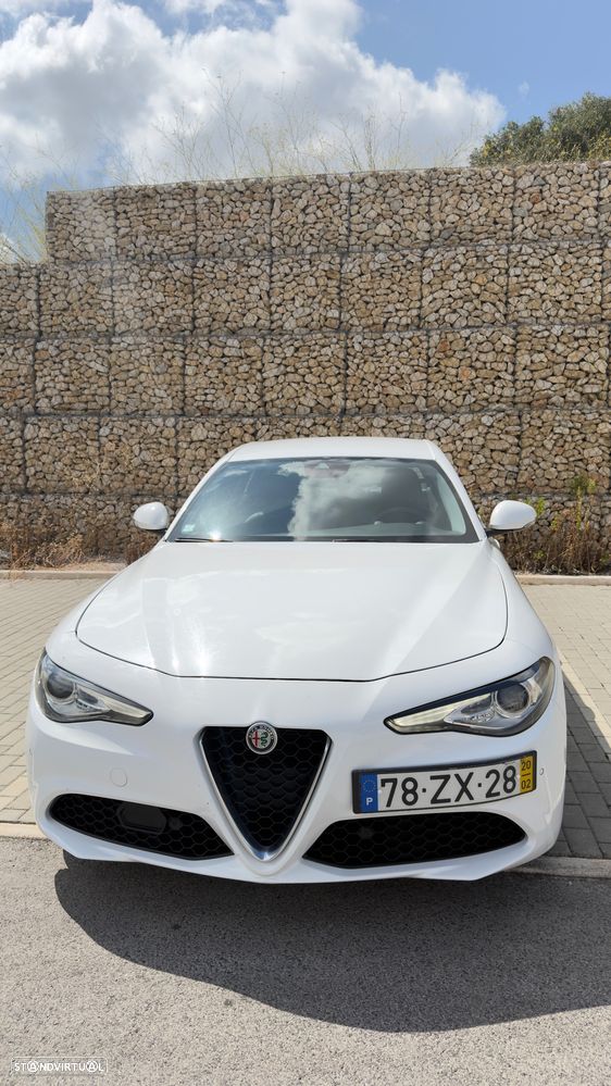 Alfa Romeo Giulia 2.2 D Sprint AT8 - 3
