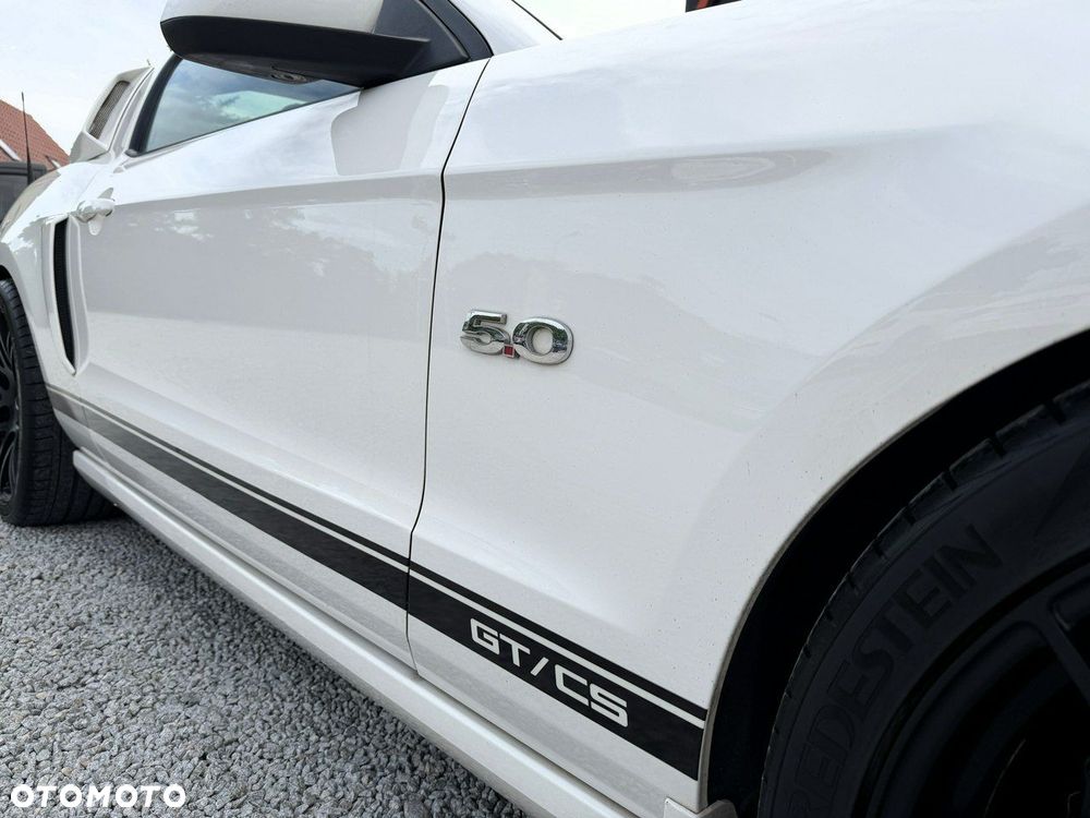 Ford Mustang - 34