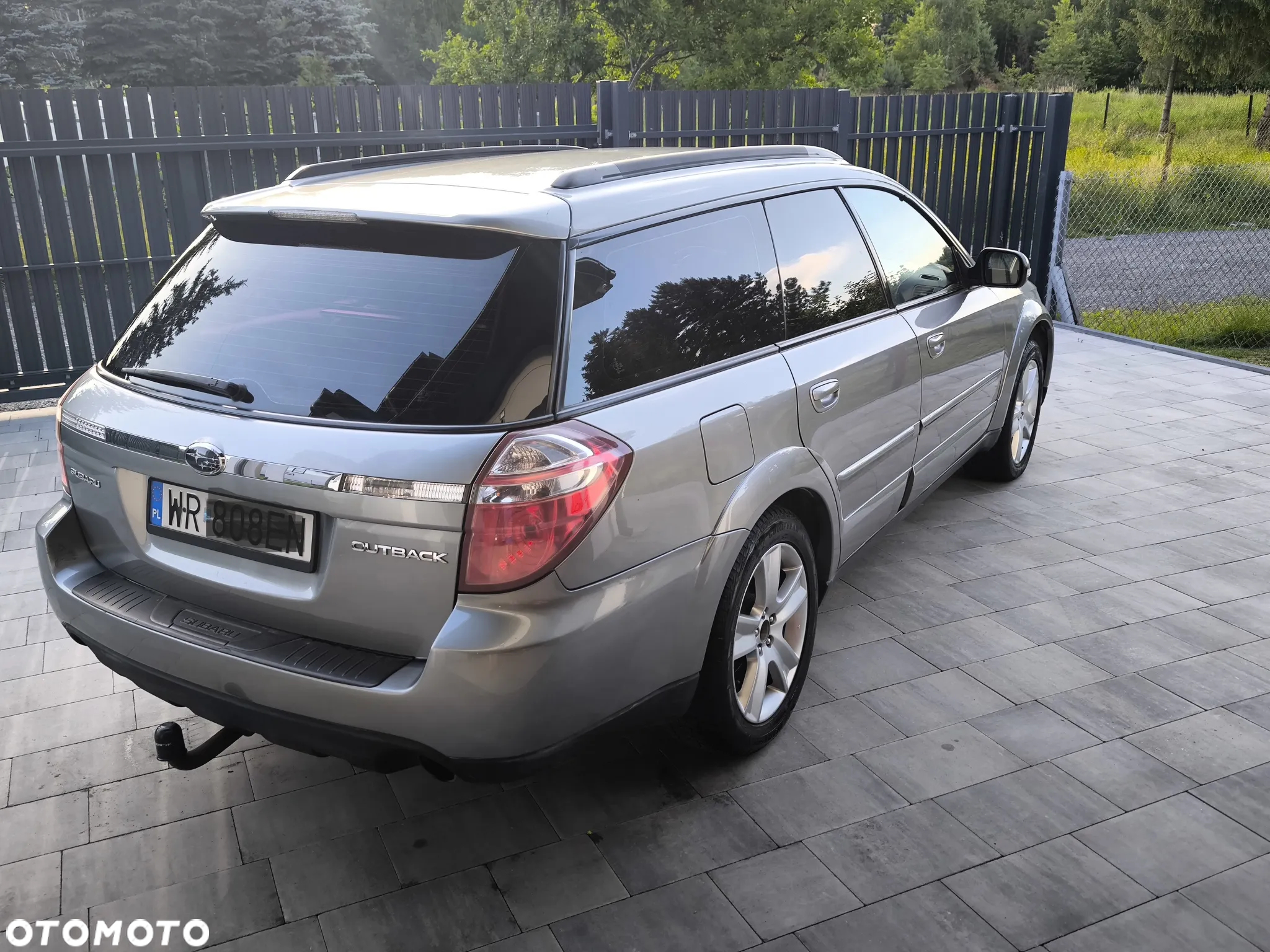 Subaru Outback 2.5 - 4