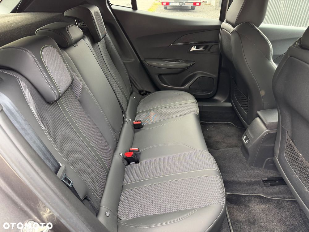 Peugeot 2008 - 13