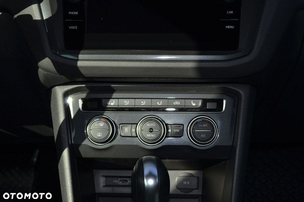 Volkswagen Tiguan - 21