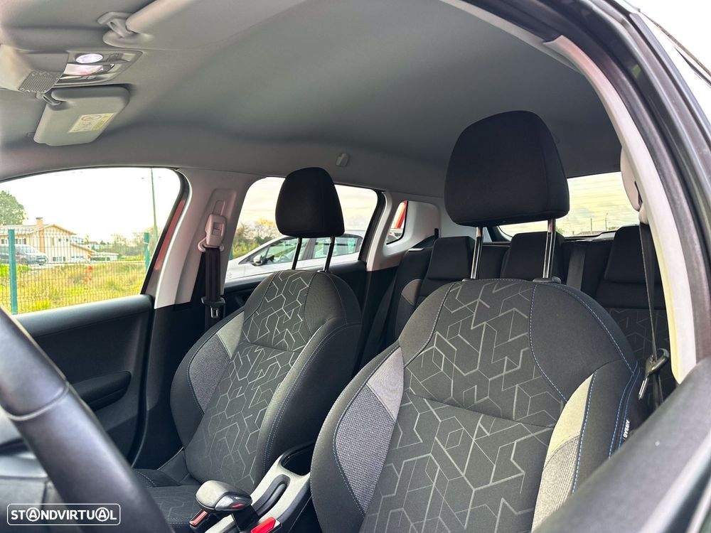 Peugeot 2008 1.6 BlueHDi Style - 13