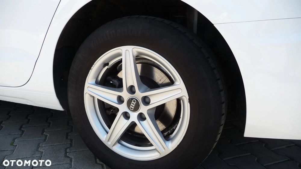 Audi A4 Limousine 35 TFSI mHEV S tronic - 27