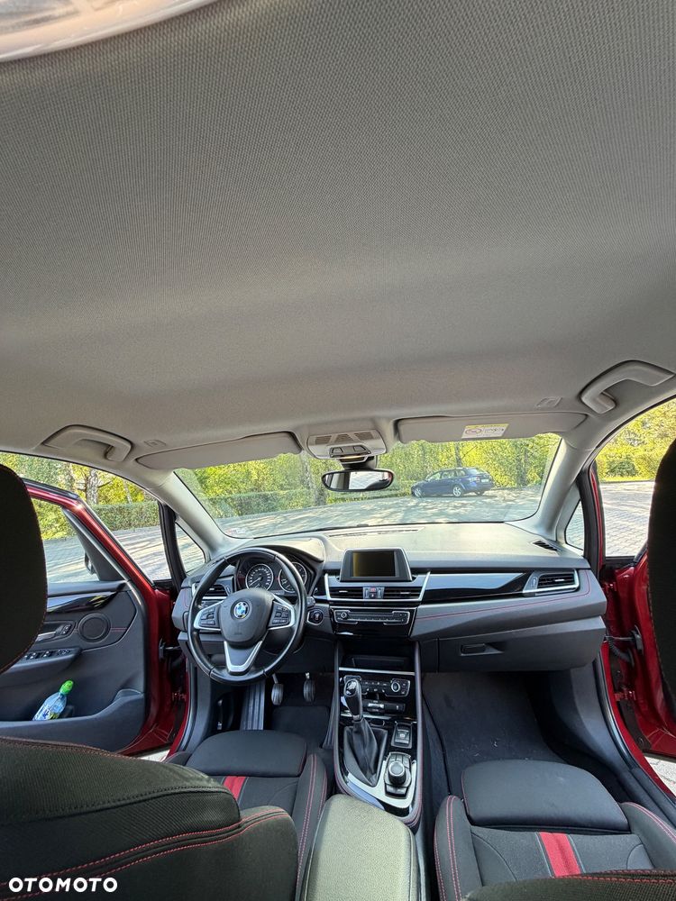 BMW Seria 2 220d - 12