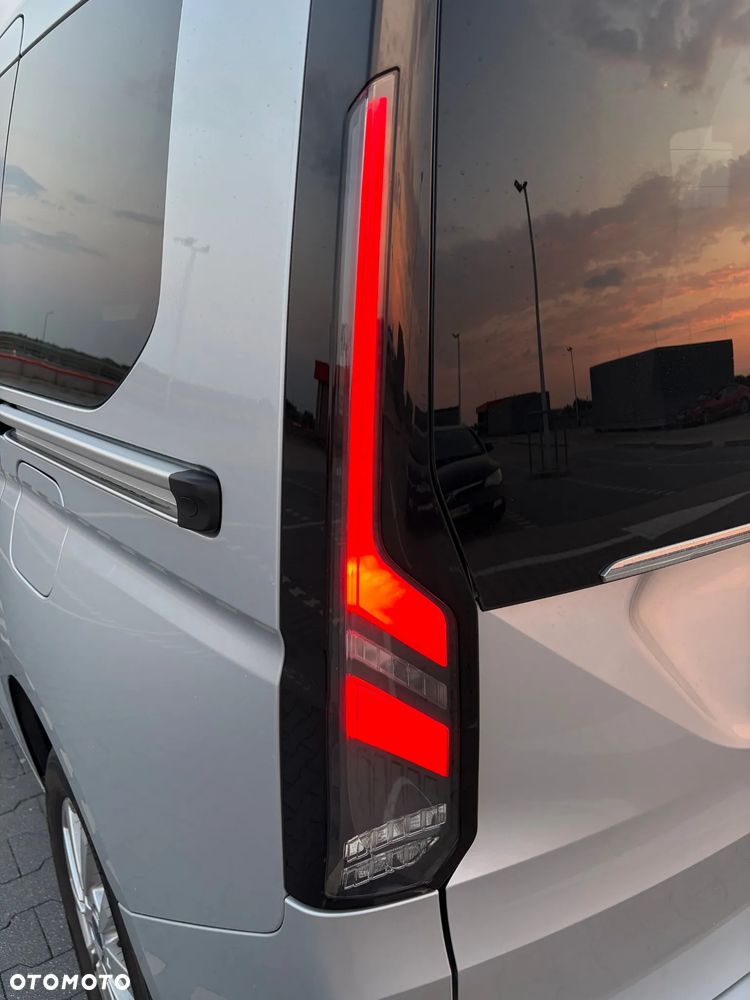 Ford Tourneo Connect 2.0 EcoBlue Titanium - 28