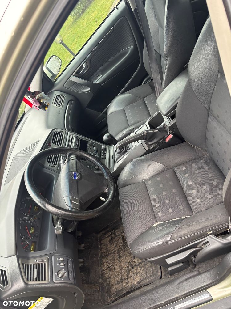Volvo S60 2.4 D5 - 7