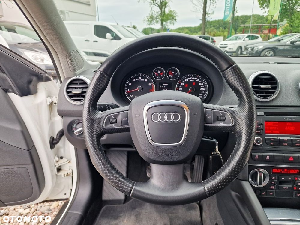 Audi A3 Sportback - 12