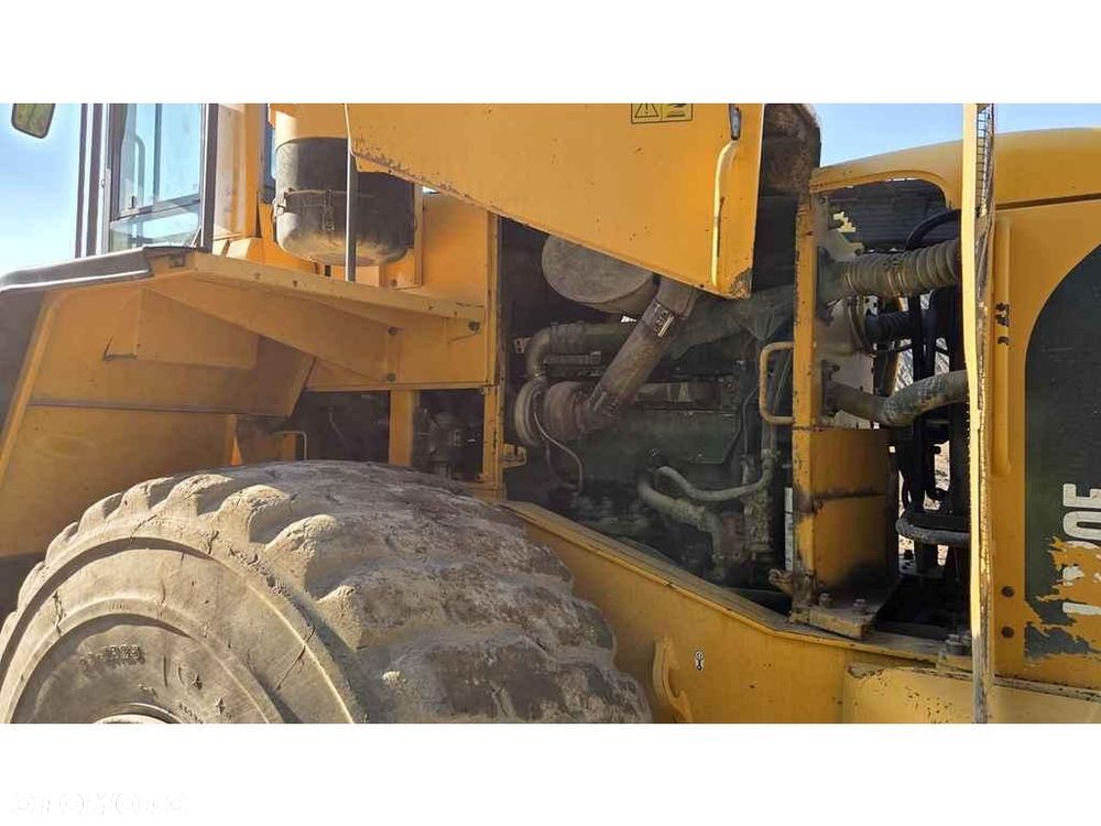 Volvo L220 - 26
