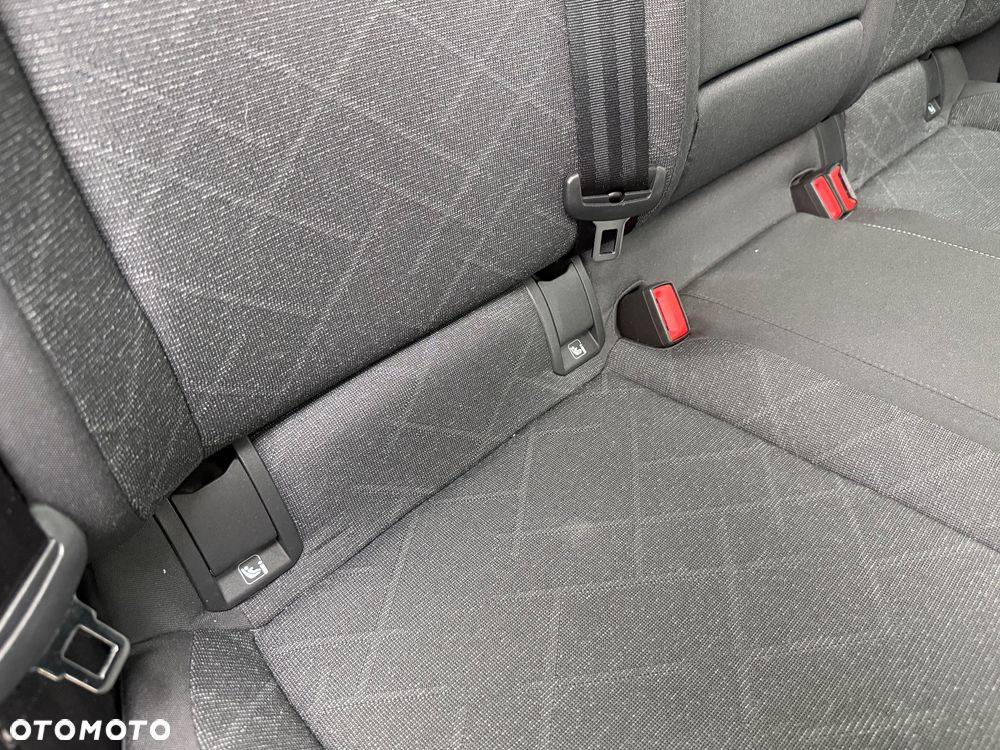 Volkswagen Golf Variant - 29
