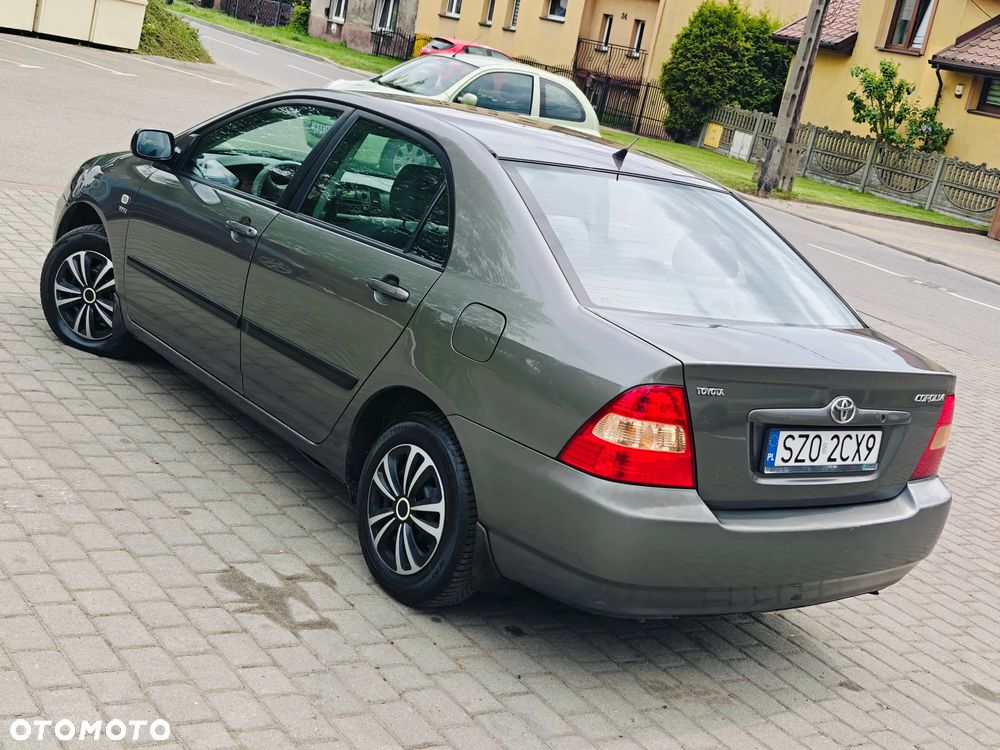 Toyota Corolla 1.4 Terra3 - 6