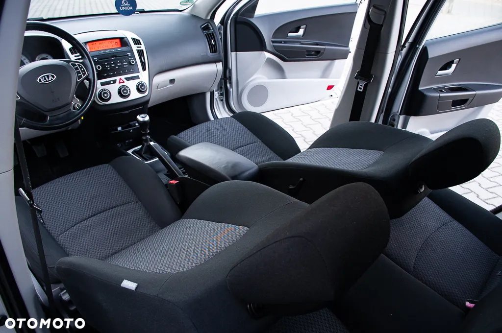 Kia Ceed 2.0 CVVT Spirit - 38