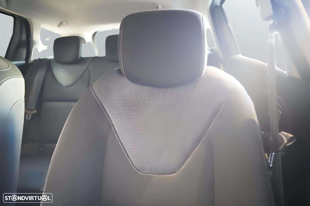 Renault Clio Sport Tourer - 28