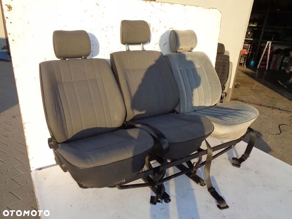 FOTELE SIEDZENIA 3 RZĄD VW TRANSPORTER T5 - 2