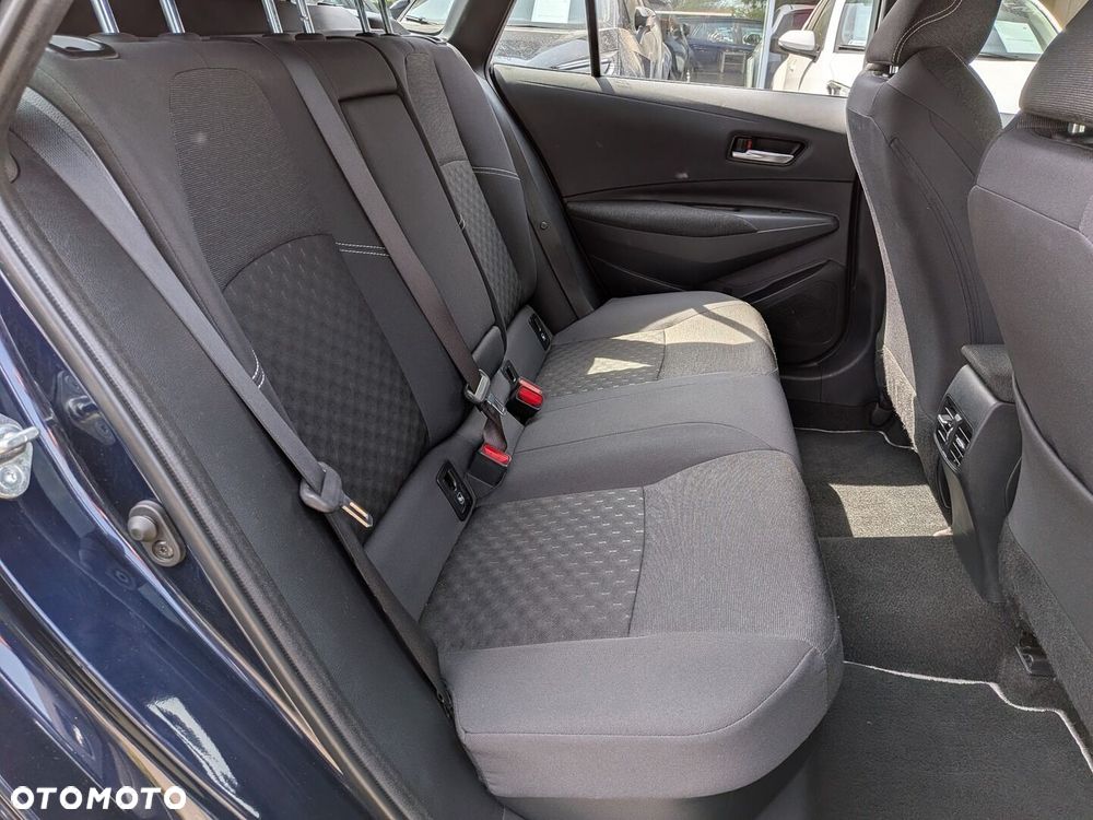 Toyota Corolla 1.8 Hybrid Comfort - 36