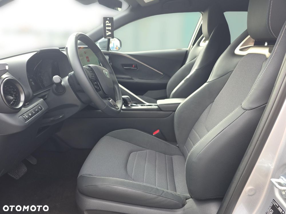 Toyota C-HR - 15