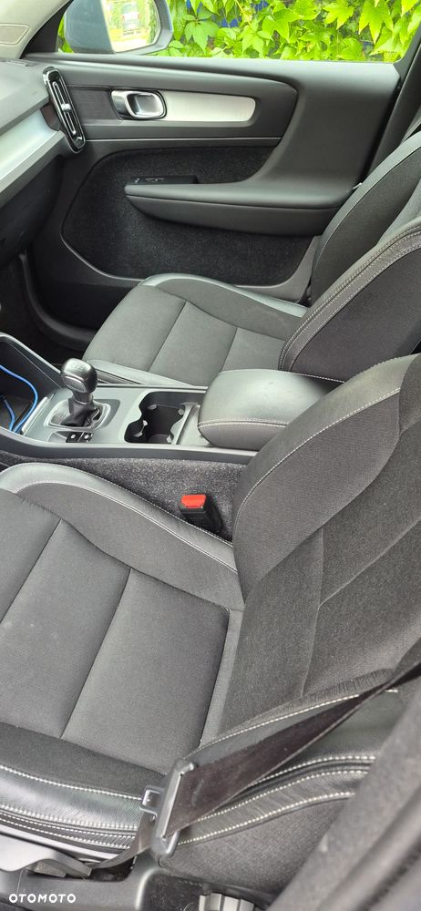 Volvo XC 40 T3 Momentum Pro - 6
