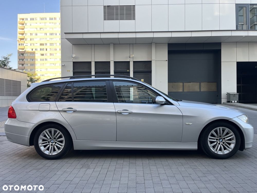 BMW Seria 3 318i - 8