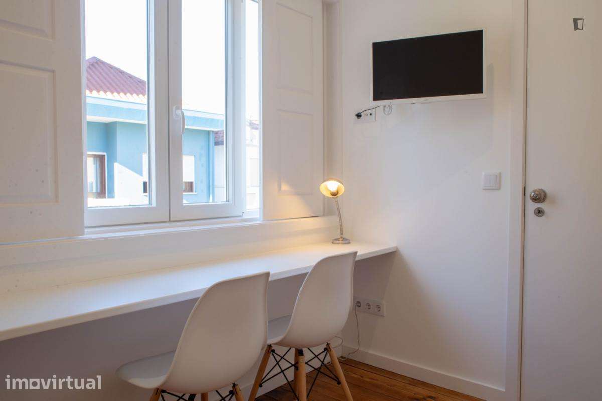 Quarto - localizado em Paranhos Porto - Grande imagem: 5/33