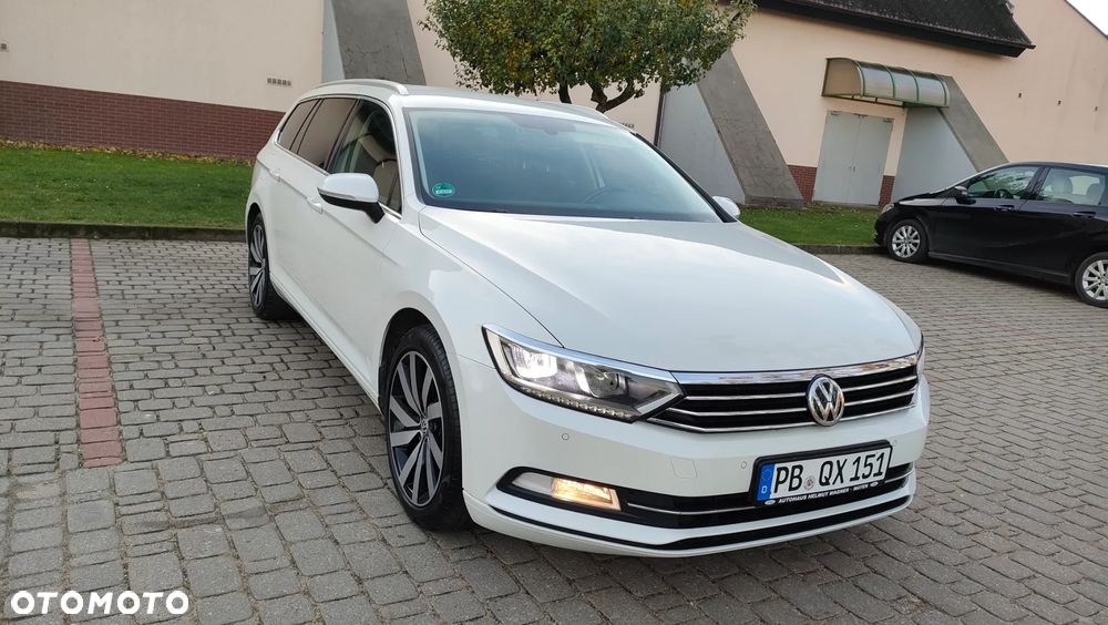 Volkswagen Passat 2.0 TDI SCR DSG Comfortline - 2