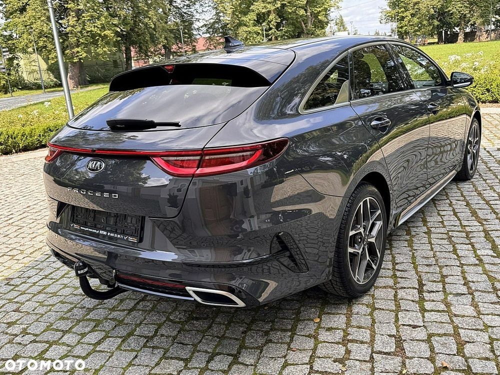 Kia ProCeed - 8