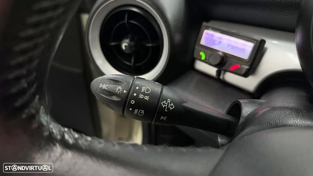 MINI 3 Portas Cooper D - 16