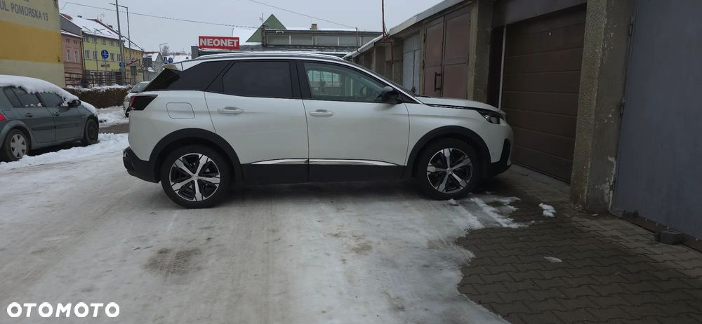 Peugeot 3008 1.6 PureTech GPF Allure S&S EAT8 - 5