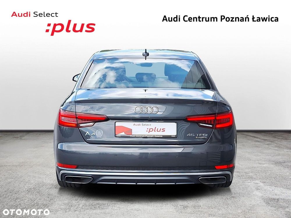 Audi A4 Limousine - 8