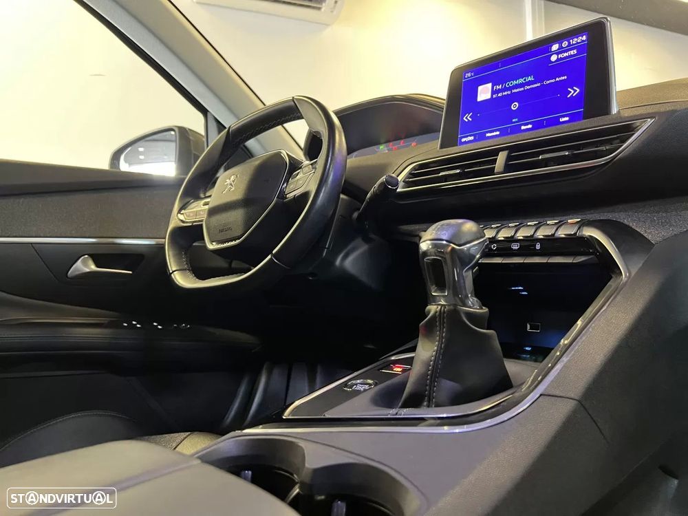Peugeot 3008 1.2 PureTech Allure Pack - 20